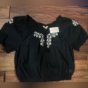 Lucky brand black cropped elastic puff sleeve embroidery S BNWT boho western top